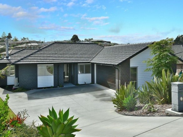 39 Anne Burton Drive, Warkworth – Under Contract